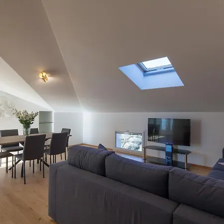 Terrazza Blue Line דירה טלארו